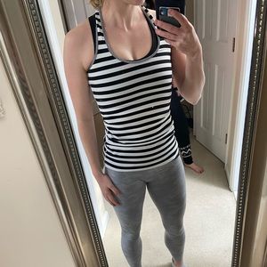 Lululemon cool racer back tank!
